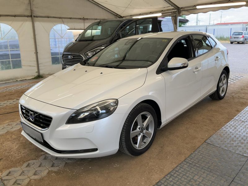 Volvo V40 2.0 D3 You!