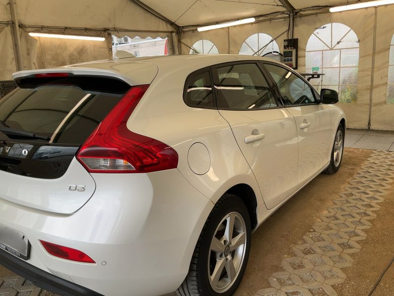 Volvo V40 2.0 D3 You! — zdjęcie 6