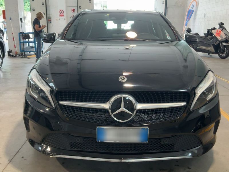 Mercedes-Benz A-Klasse A 180 CDI BlueEfficiency Urban 2017 – снимка 14