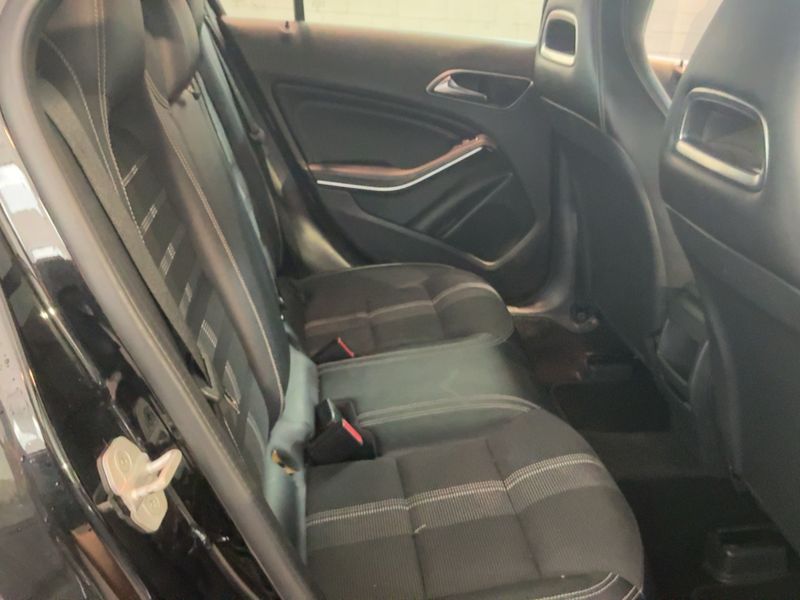 Mercedes-Benz A-Klasse A 180 CDI BlueEfficiency Urban 2017 – снимка 19