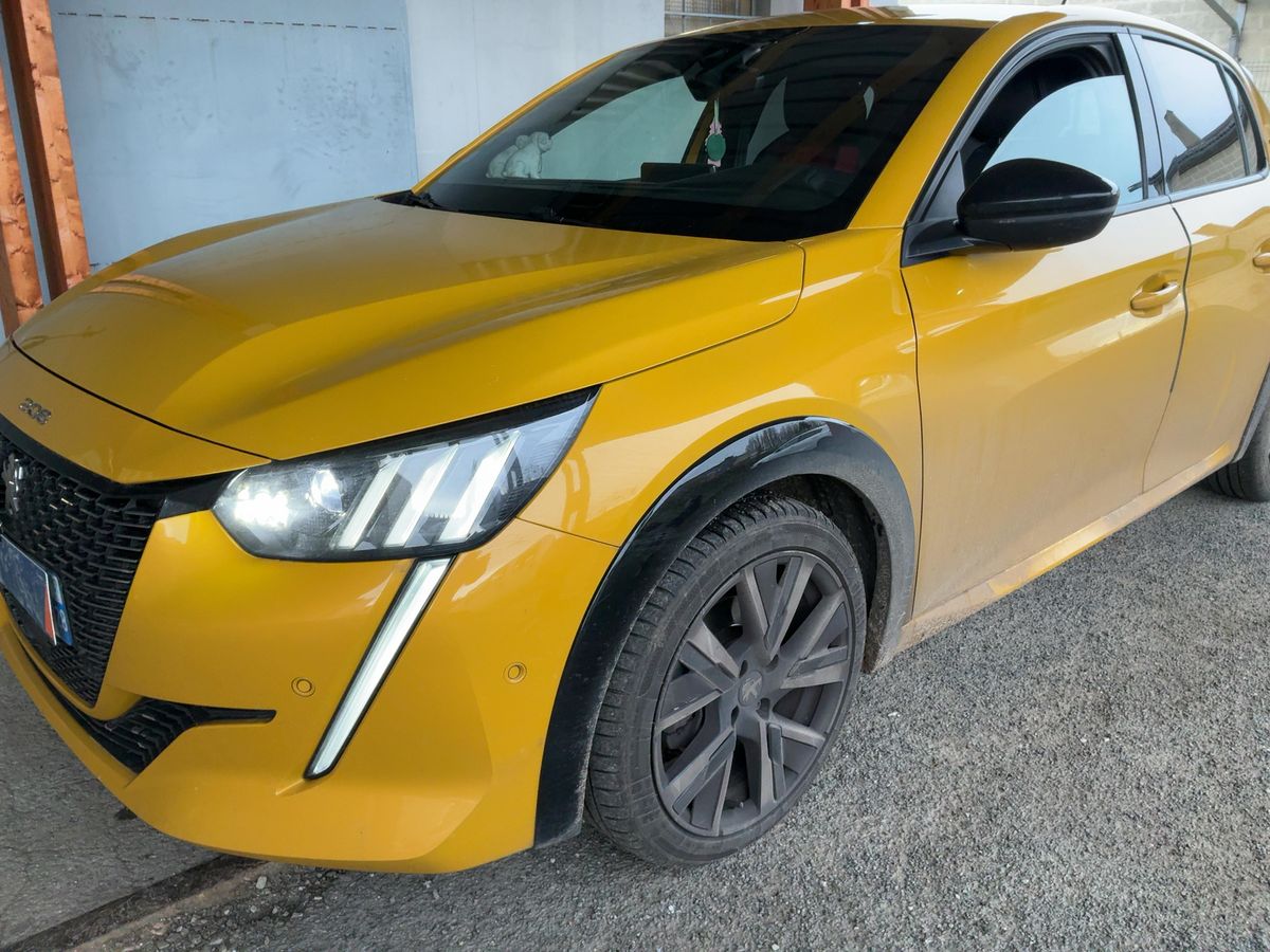 Peugeot 208 1.2 PureTech GT Line