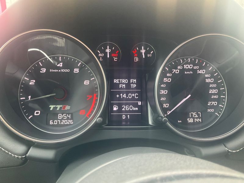 Audi TTS 2.0 TFSI quattro Coupe — zdjęcie 13