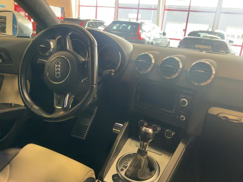 Audi TTS 2.0 TFSI quattro Coupe — zdjęcie 12