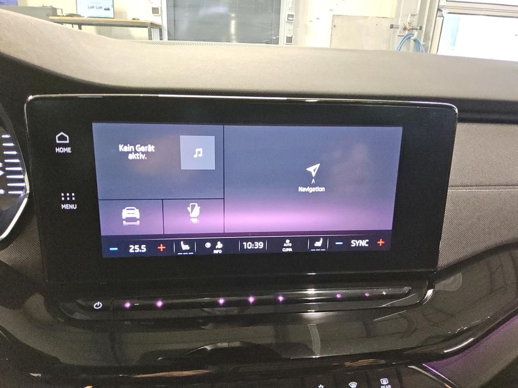 Skoda Octavia 2023 — photo 27