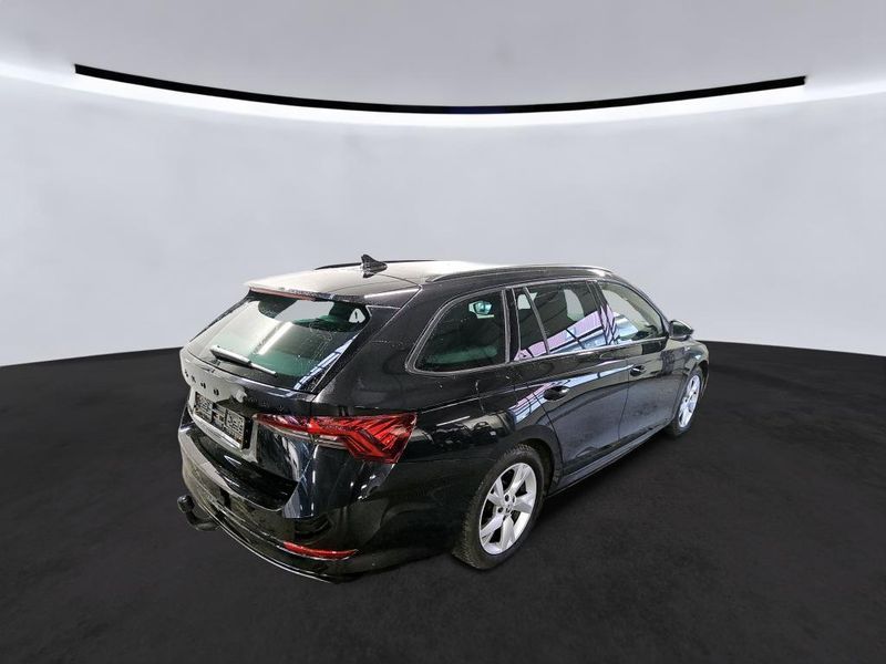 Skoda Octavia 2023 — photo 6