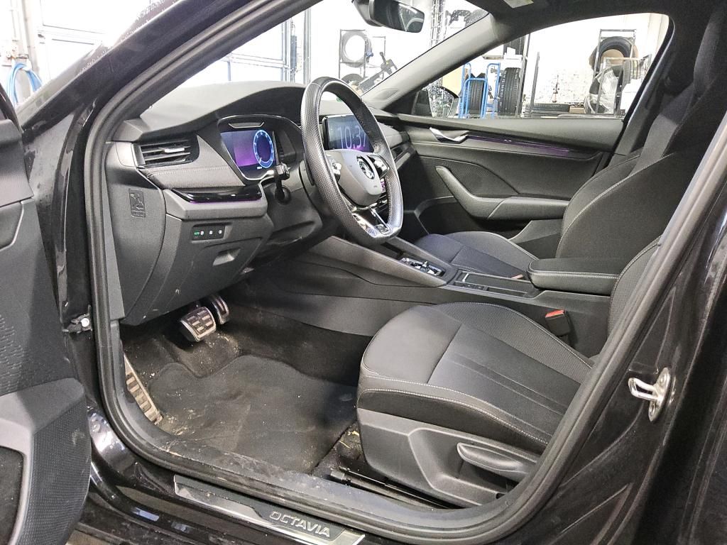 Skoda Octavia 2023 — photo 23