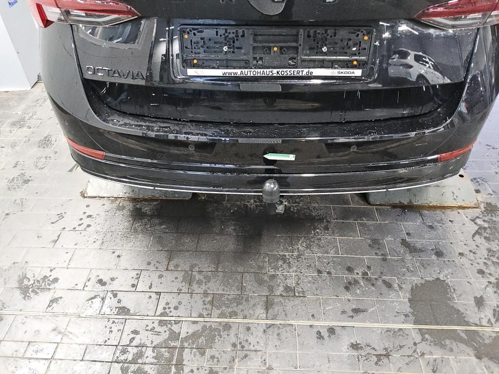 Skoda Octavia 2023 — photo 43