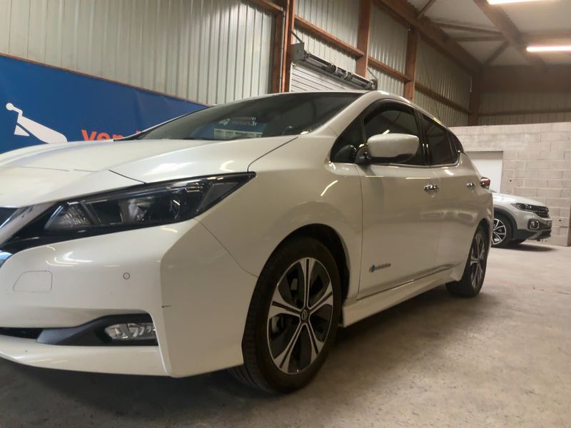 Nissan Leaf electric drive 110 kW N-Connecta — zdjęcie 2