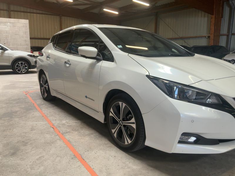 Nissan Leaf electric drive 110 kW N-Connecta — zdjęcie 8