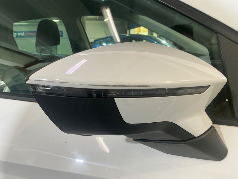 Seat Arona 1.6 TDI Style 2018 – снимка 22