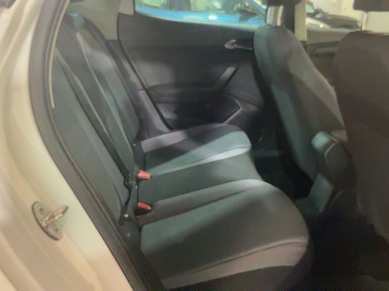 Seat Arona 1.6 TDI Style — zdjęcie 14