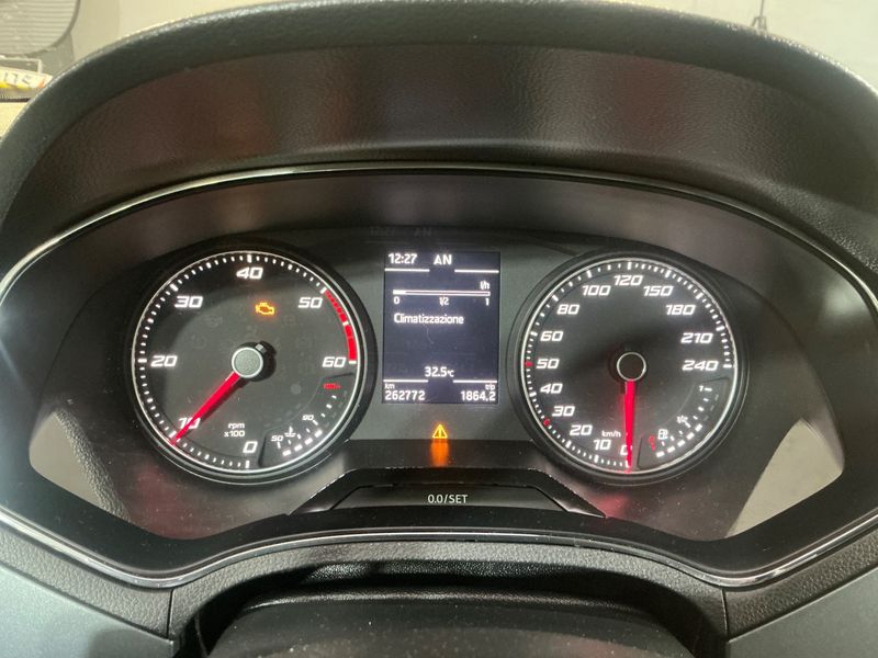 Seat Arona 1.6 TDI Style — zdjęcie 13