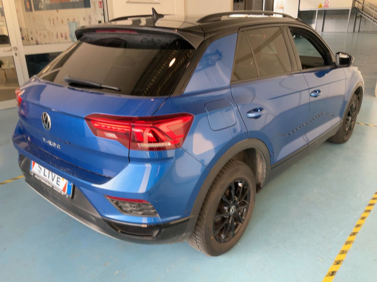 Volkswagen T-Roc 2021 — photo 9