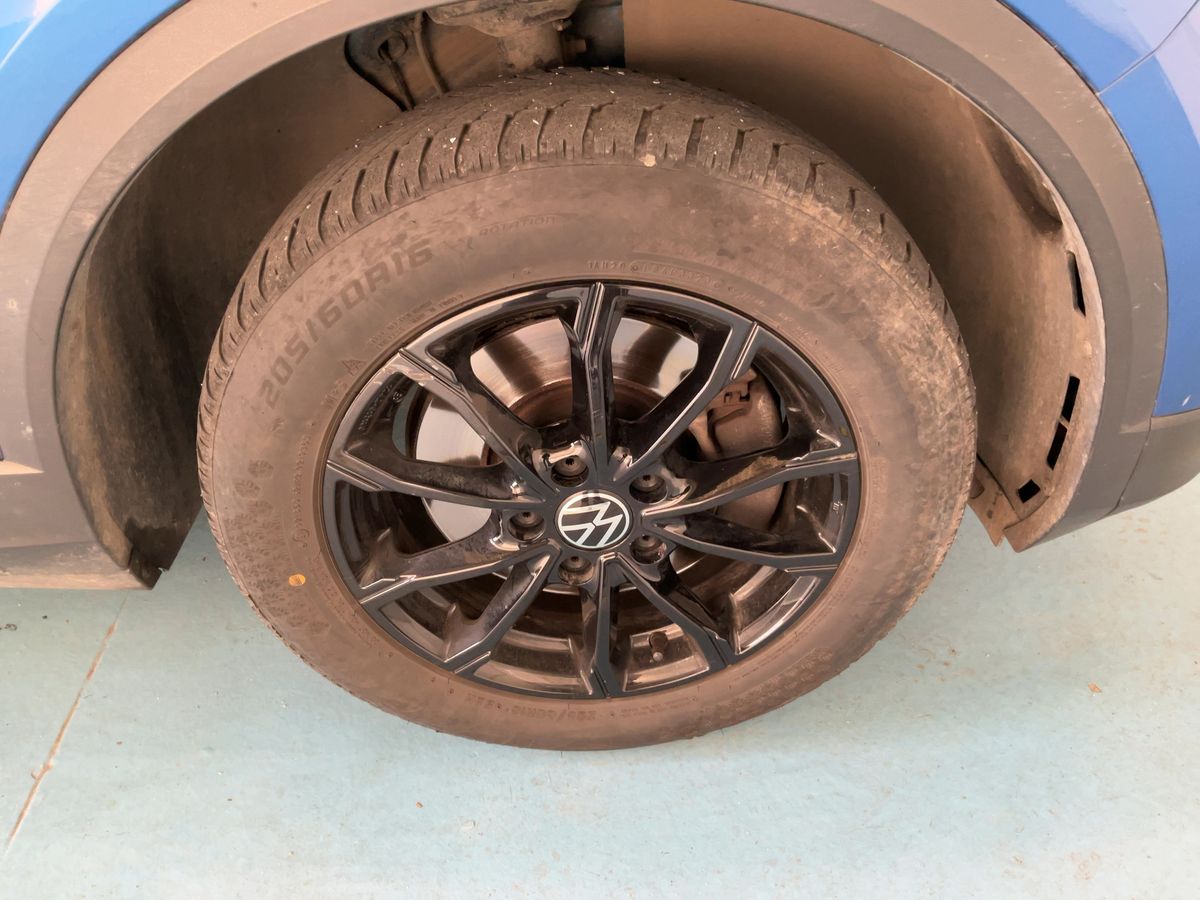 Volkswagen T-Roc 2021 — photo 12