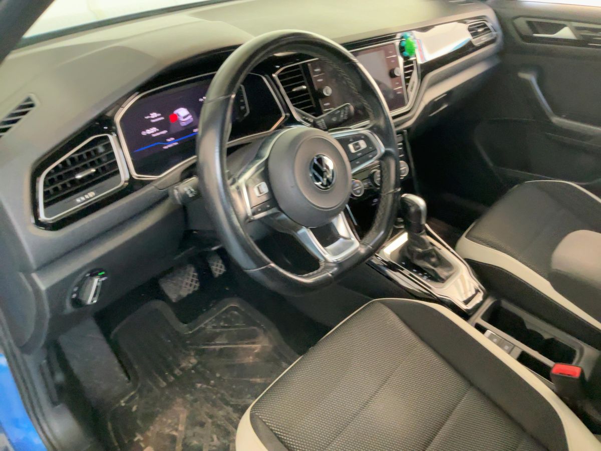 Volkswagen T-Roc 2021 — photo 18