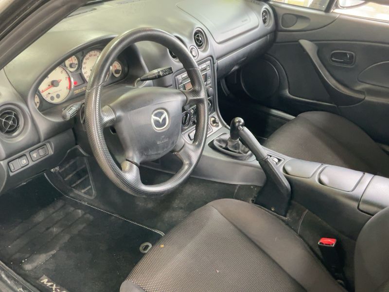 Mazda MX-5 1.6 Special Version — zdjęcie 11