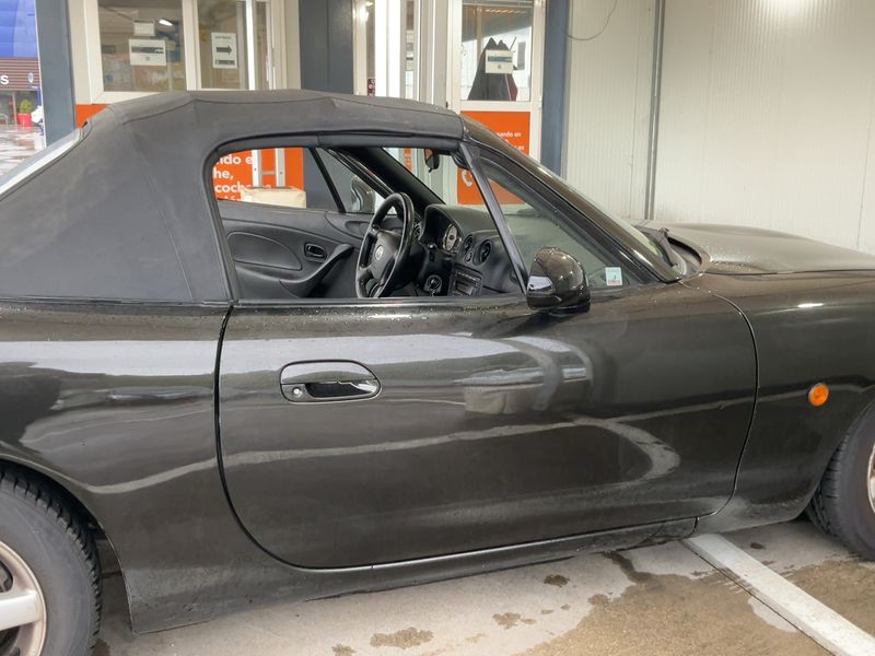 Mazda MX-5 1.6 Special Version — zdjęcie 7