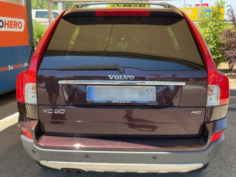 Volvo XC90 2.4 D5 Summum — zdjęcie 5