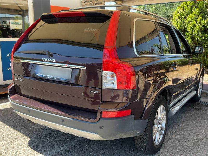 Volvo XC90 2.4 D5 Summum — zdjęcie 6