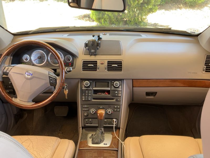 Volvo XC90 2.4 D5 Summum — zdjęcie 12