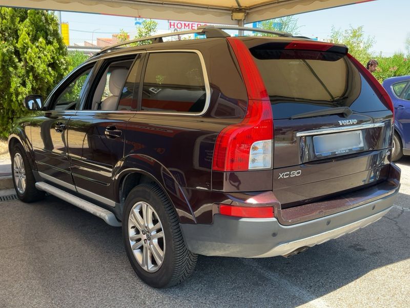 Volvo XC90 2.4 D5 Summum — zdjęcie 3