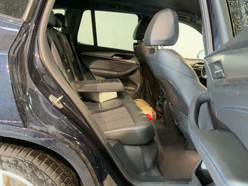BMW X3 xDrive 30e M Sport — zdjęcie 14