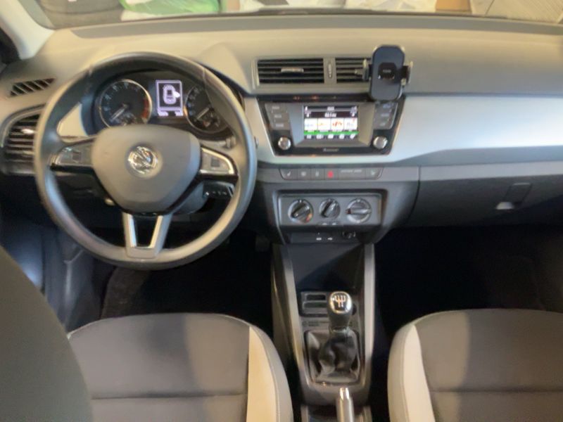 Skoda Fabia 1.2 TSI Ambition — zdjęcie 12