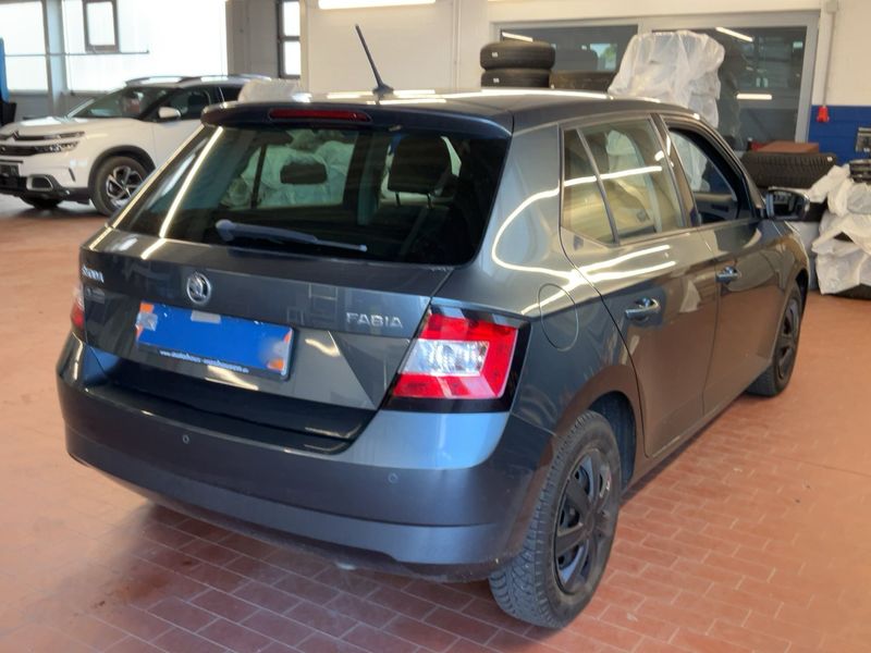 Skoda Fabia 1.2 TSI Ambition — zdjęcie 6