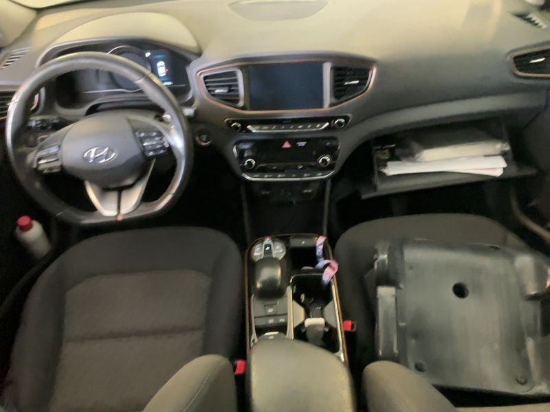 Hyundai IONIQ electric drive 88 kW Creative — zdjęcie 12
