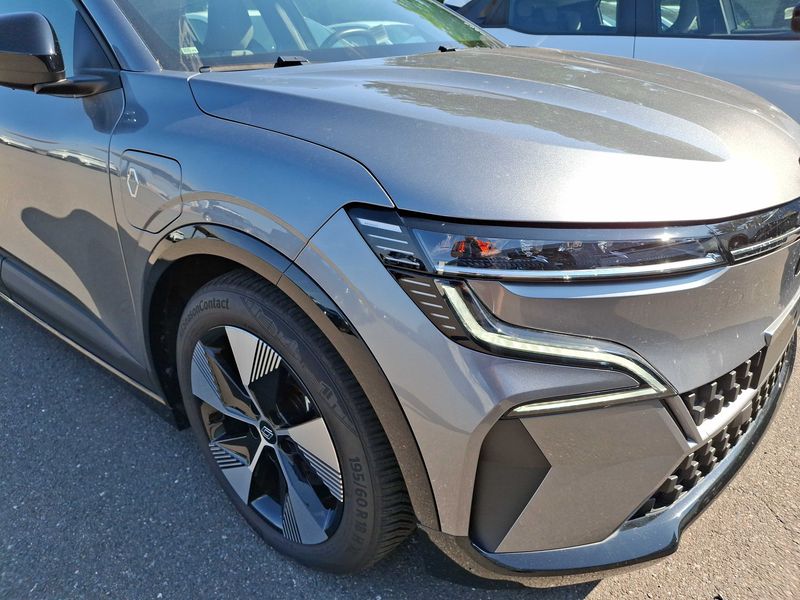 Renault Megane E-Tech electric drive 96 kW Equilibre — zdjęcie 6