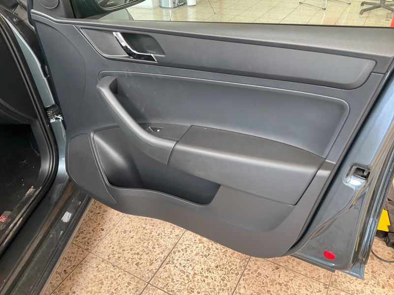 Skoda Rapid Spaceback 1.4 TDI Ambition 2016 – снимка 29
