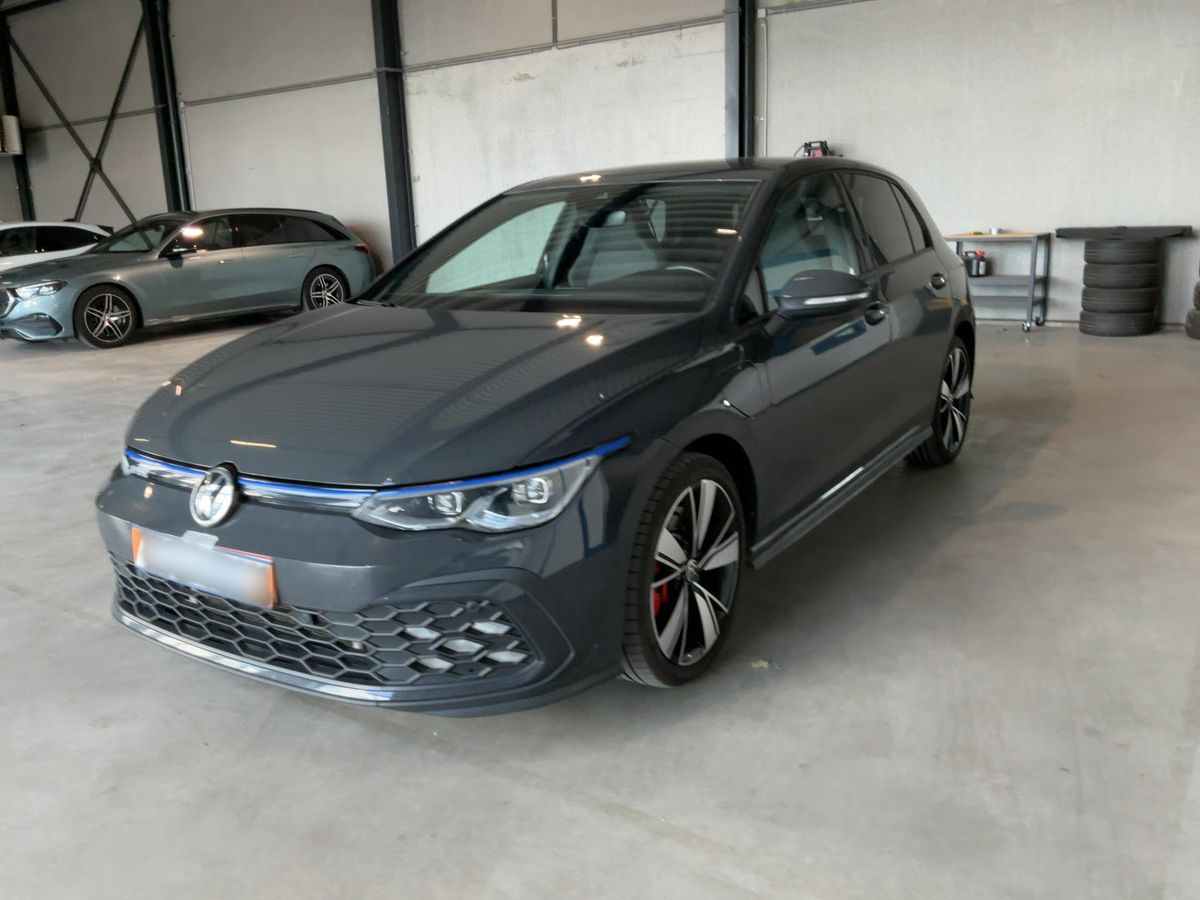 Volkswagen Golf 2021
