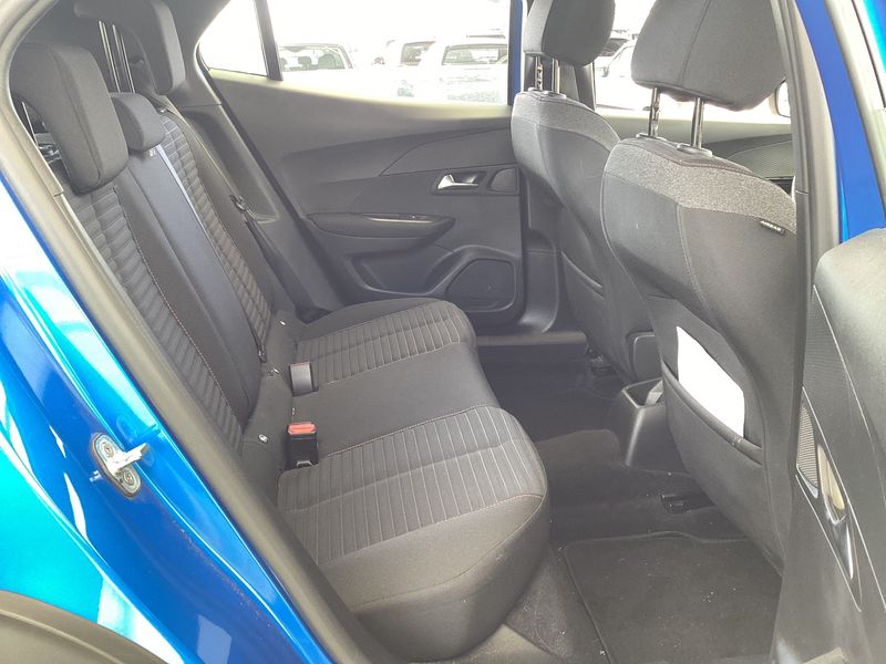 Peugeot 2008 1.2 PureTech Active Pack 2023 – снимка 19