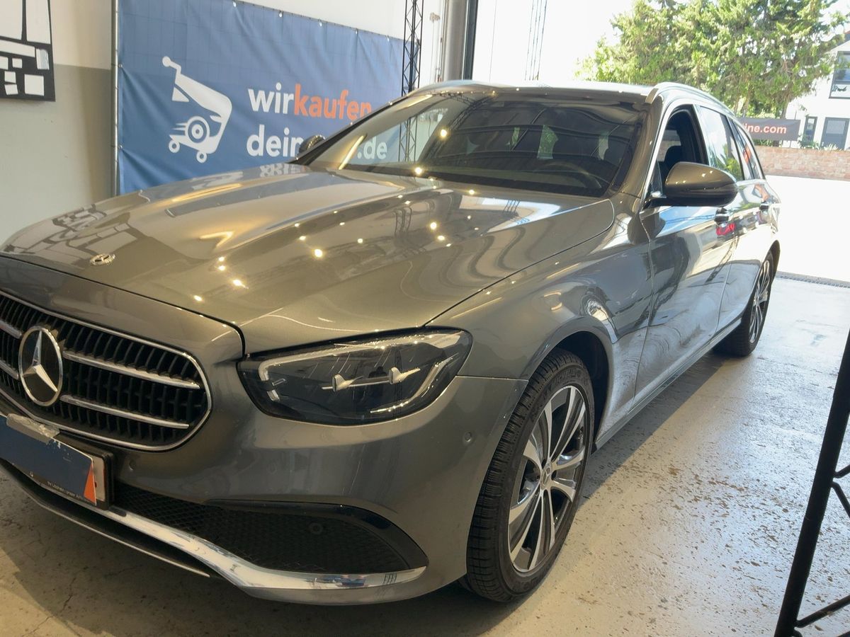 Mercedes-Benz E-Klasse 2023 — photo 1