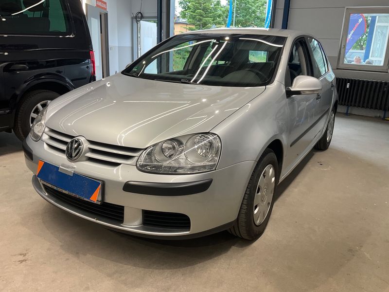 Volkswagen Golf V 1.4 Trendline — zdjęcie 1