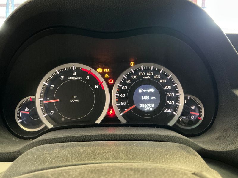 Honda Accord 2.2 DTEC Elegance — zdjęcie 4