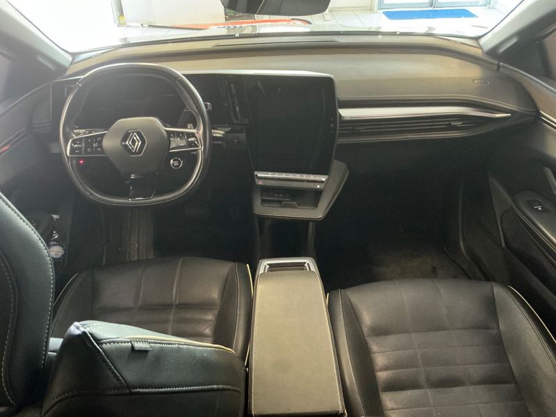 Renault Megane E-Tech EV60 Iconic — zdjęcie 12