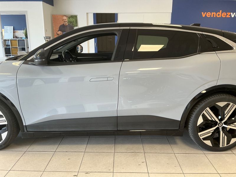 Renault Megane E-Tech EV60 Iconic — zdjęcie 4