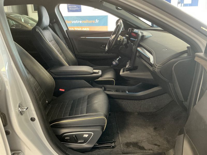 Renault Megane E-Tech EV60 Iconic — zdjęcie 11
