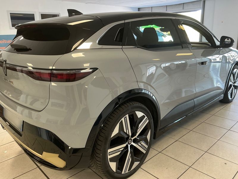 Renault Megane E-Tech EV60 Iconic — zdjęcie 6