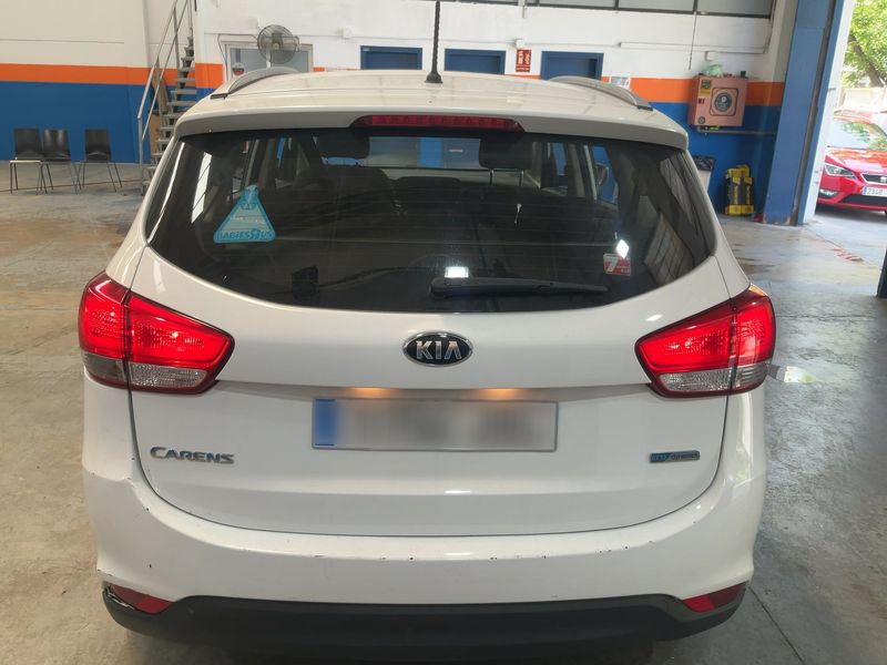 Kia Carens 1.7 CRDi Concept 2015 – снимка 7