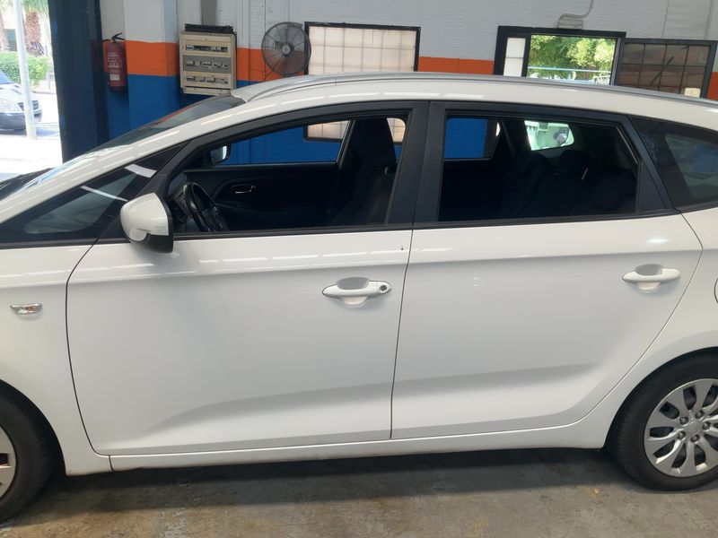 Kia Carens 1.7 CRDi Concept 2015 – снимка 4