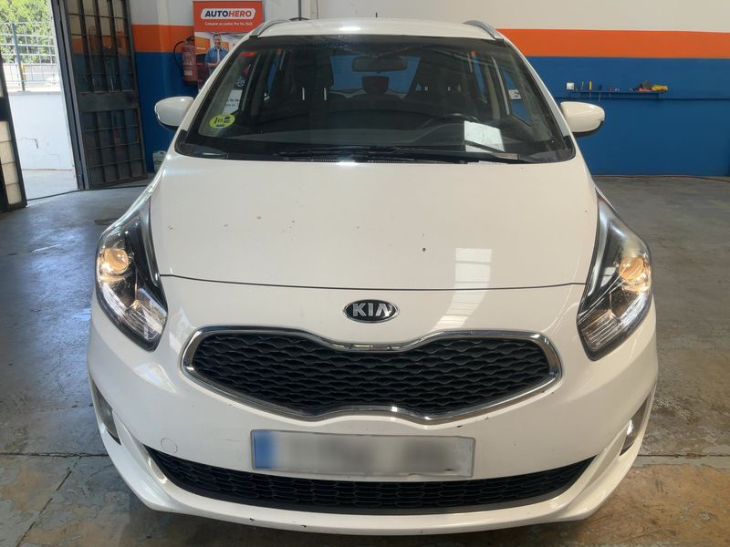 Kia Carens 1.7 CRDi Concept 2015 – снимка 14