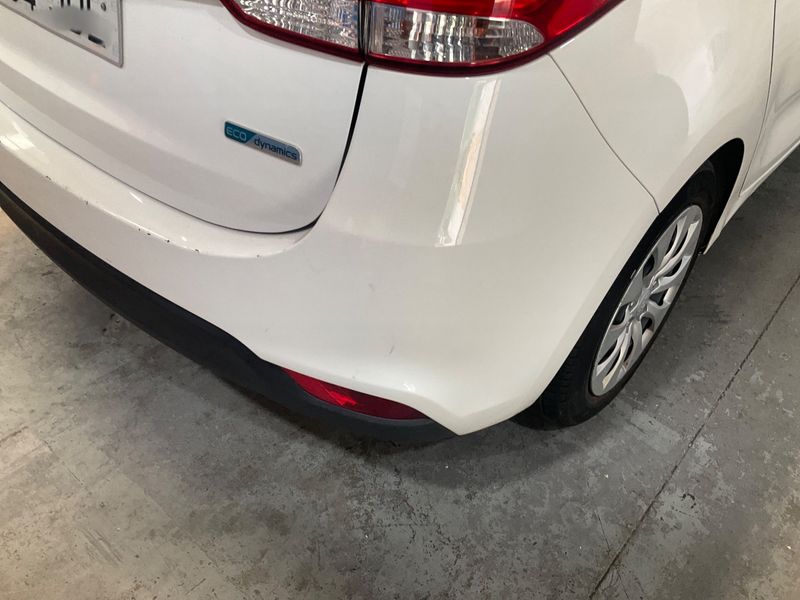 Kia Carens 1.7 CRDi Concept 2015 – снимка 47