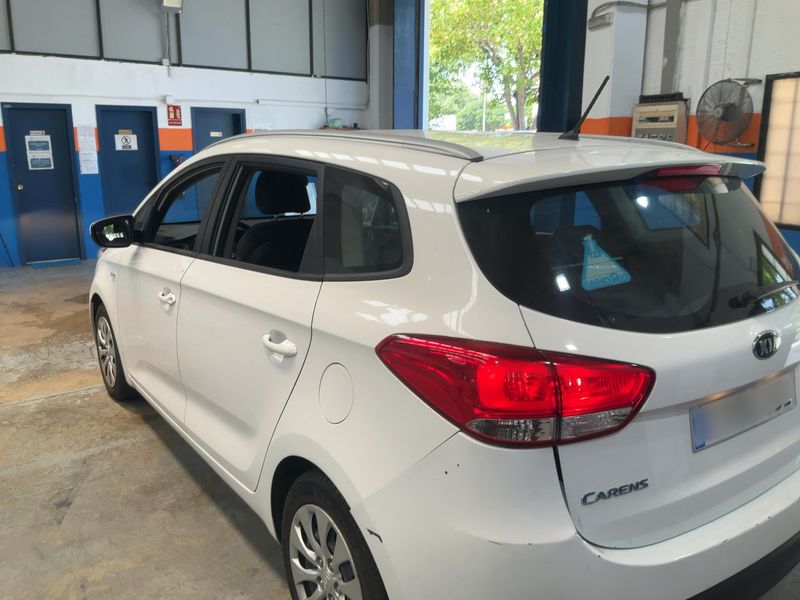 Kia Carens 1.7 CRDi Concept 2015 – снимка 6