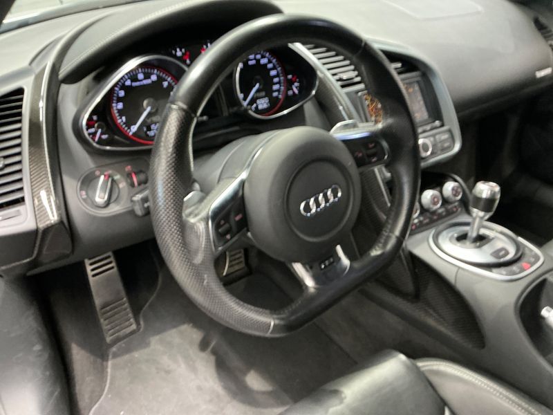 Audi R8 5.2 V10 FSI quattro 2011 – снимка 25