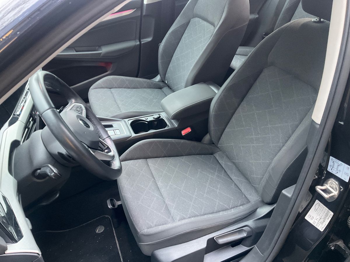 Volkswagen Golf 2022 — photo 30