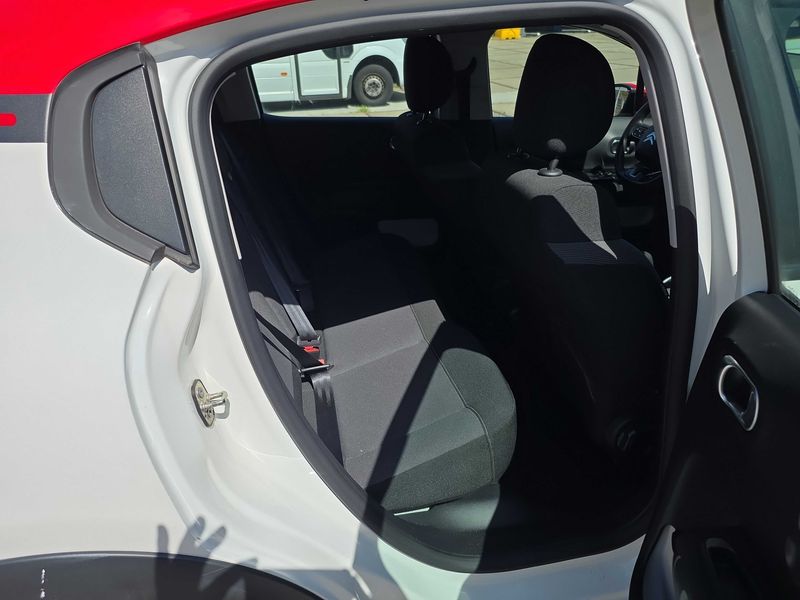 Citroen C3 1.2 PureTech Shine Pack — zdjęcie 14