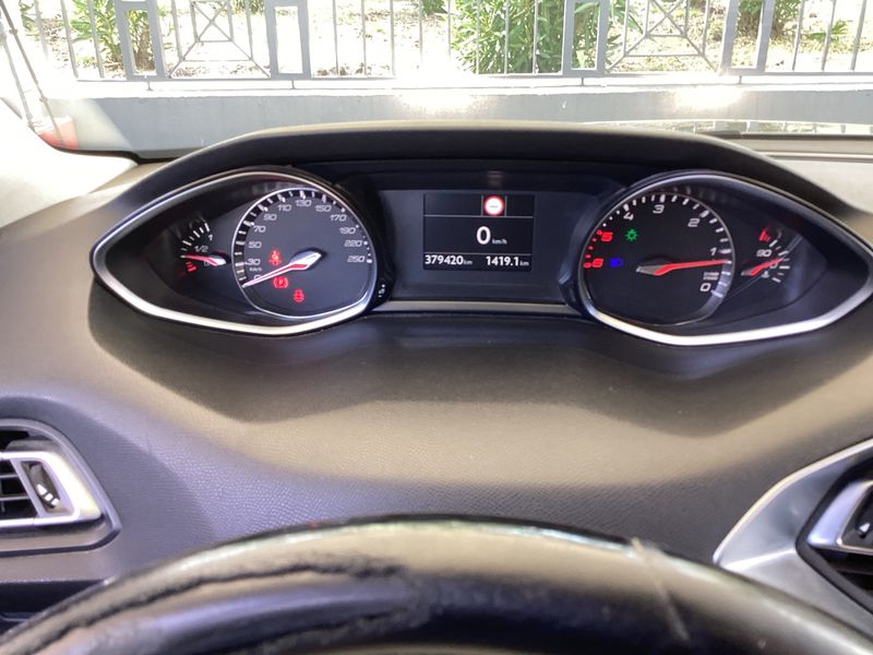 Peugeot 308 1.5 Blue-HDi Active Business — zdjęcie 13