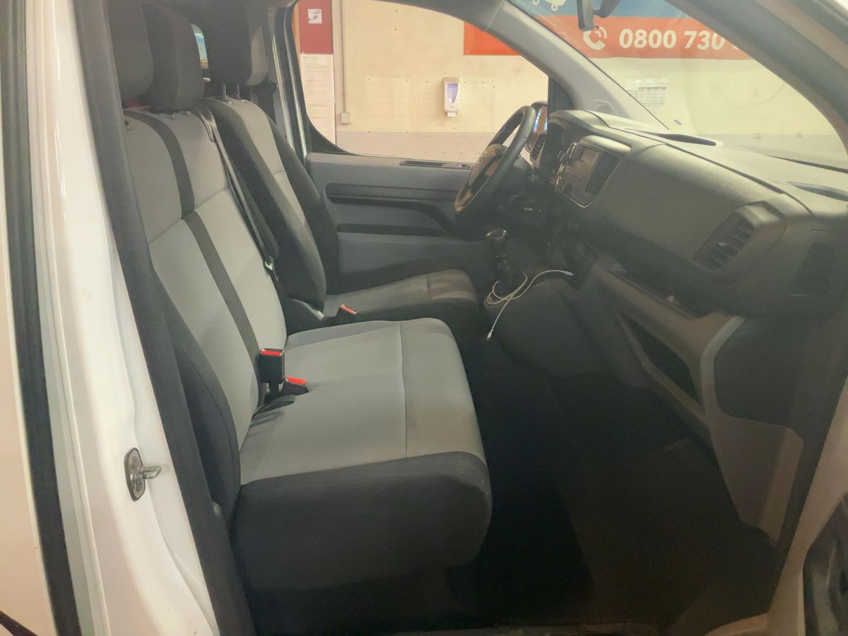 Toyota ProAce 2019 — photo 17
